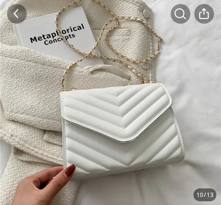 Sac Bandoulière Matelassé "Chevron"  à Chaîne Dorée - Aperçu 2