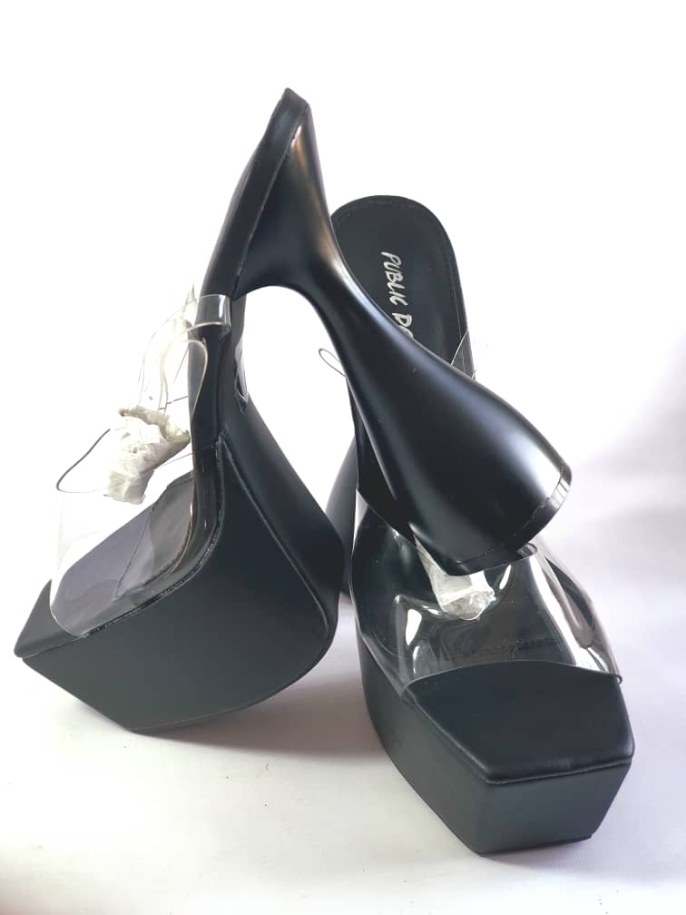 Sandales noires à talons hauts transparents - Image 1