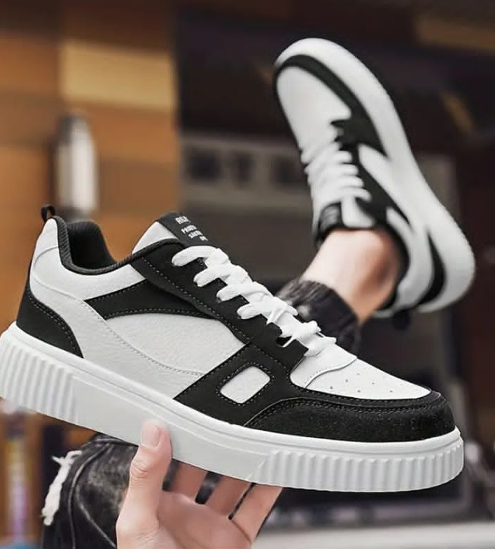 Sneakers noires blanches a semelle epaisse style urbain - Image 1