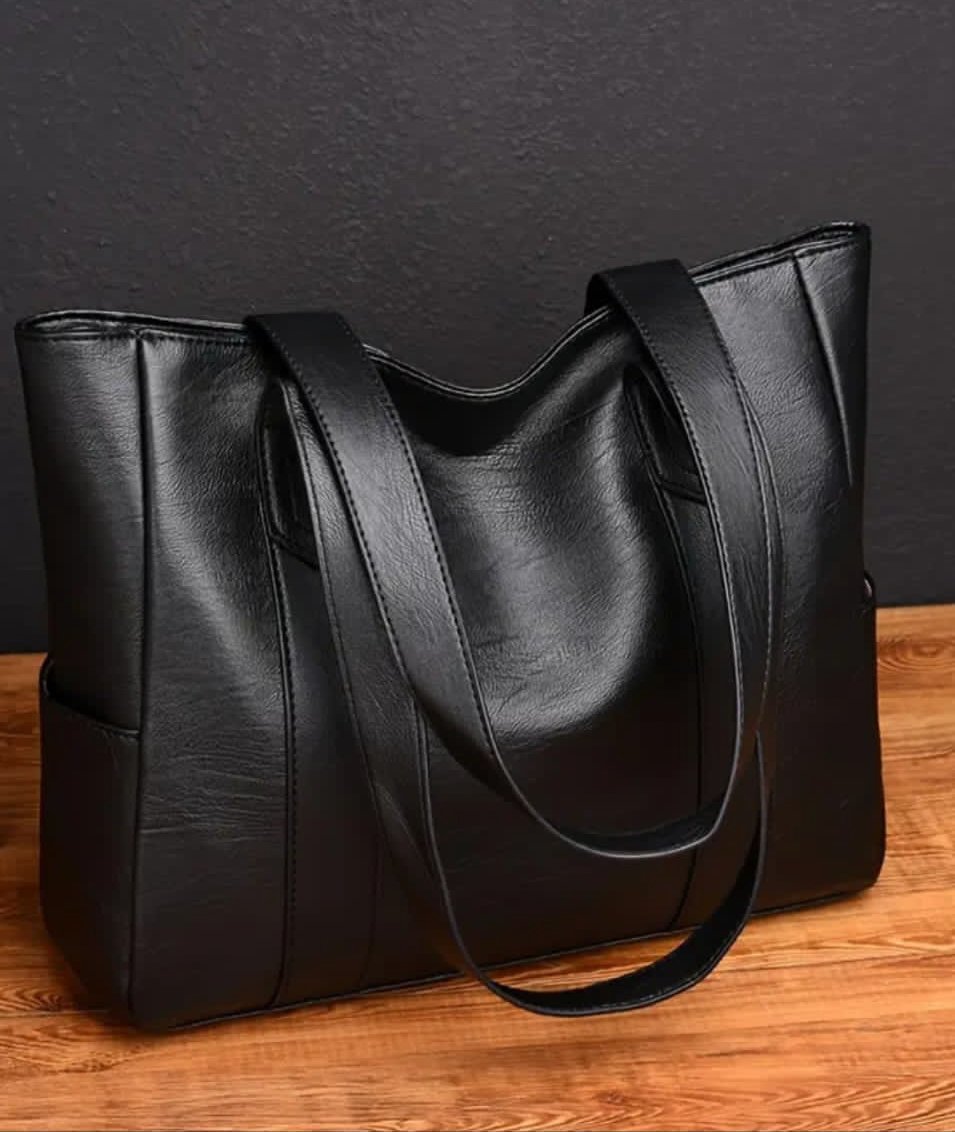 Sac cabas noir en simili cuir - Image 1