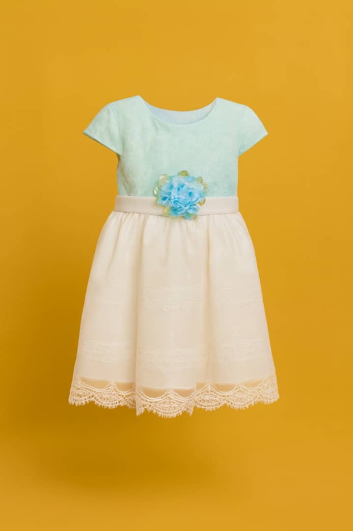 Robe de cérémonie fille bleu pastel et crème avec fleur décorative - Aperçu 3